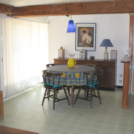 Provence Sunshine شقة